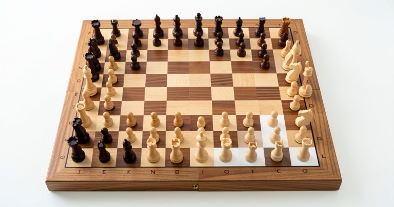 Placement des pièces aux échecs : guide complet en 5 minutes